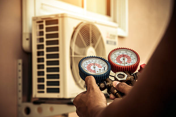 Professional Hvac Maintenance technician working in Johnson, AR